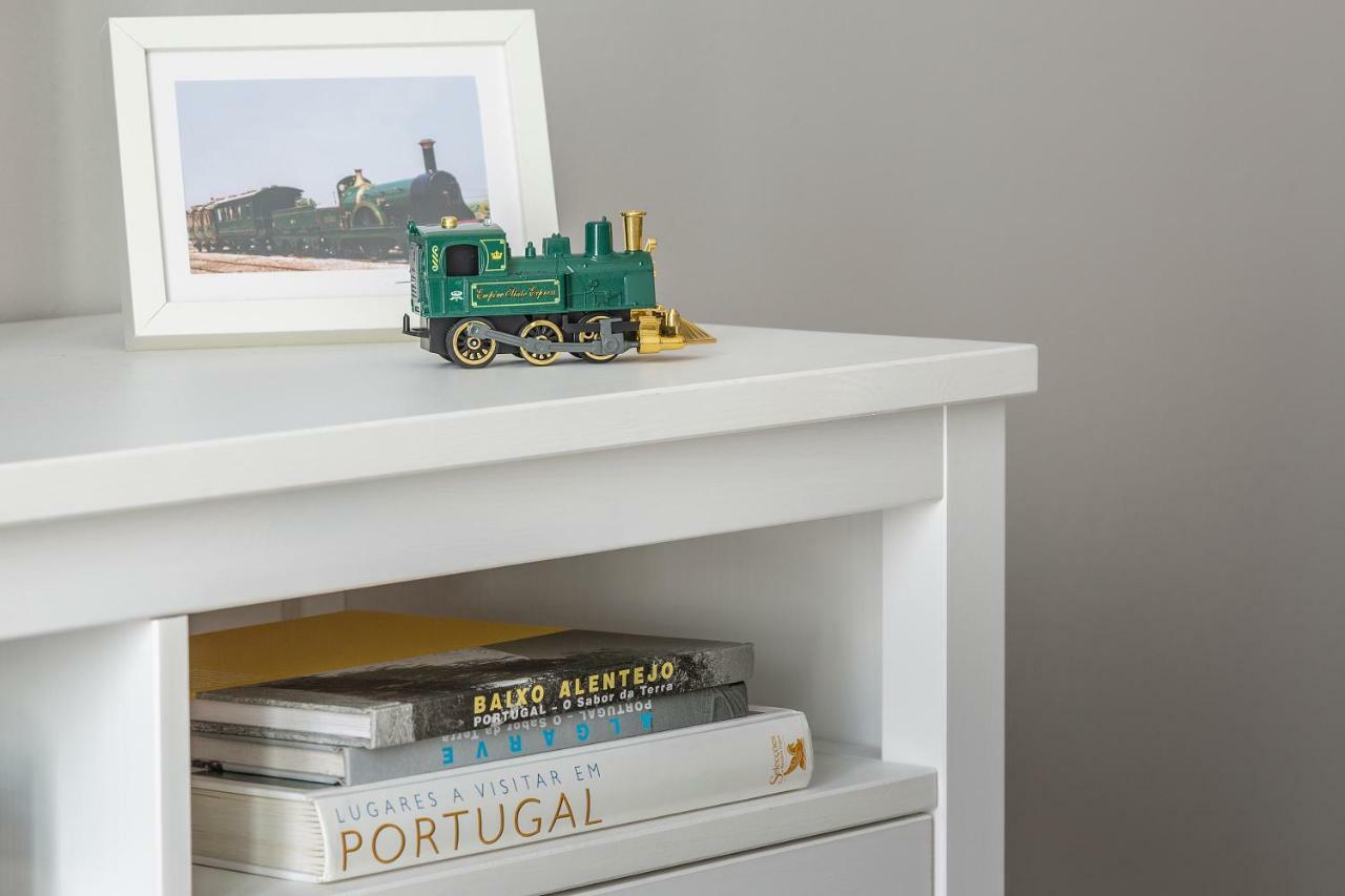 Aveiro Train Flat Apartment Exterior foto